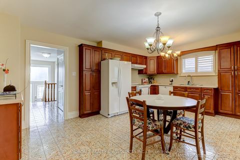 Photo 8 at 67 Button Road, West Woodbridge, Vaughan