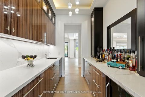 Photo 5 at 115 Patricia Drive, King City, King Photo 5 at 115 Patricia Drive, King City, King