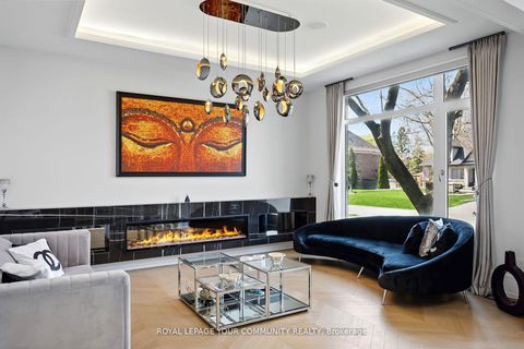 Photo 7 at 115 Patricia Drive, King City, King Photo 7 at 115 Patricia Drive, King City, King