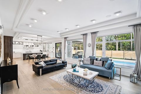 Photo 10 at 115 Patricia Drive, King City, King Photo 10 at 115 Patricia Drive, King City, King