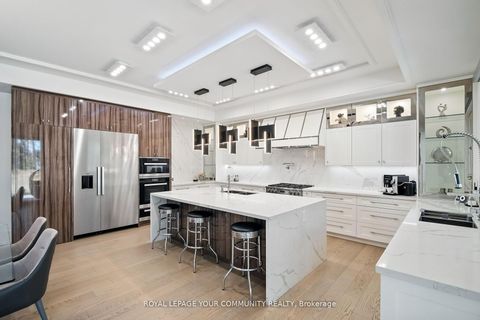 Photo 13 at 115 Patricia Drive, King City, King Photo 13 at 115 Patricia Drive, King City, King