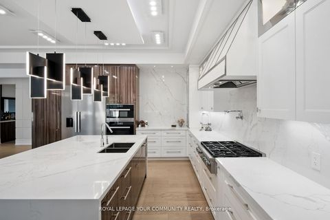 Photo 14 at 115 Patricia Drive, King City, King Photo 14 at 115 Patricia Drive, King City, King