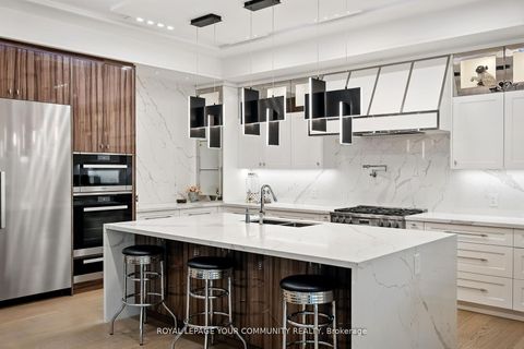 Photo 15 at 115 Patricia Drive, King City, King Photo 15 at 115 Patricia Drive, King City, King