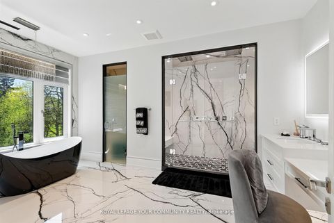 Photo 25 at 115 Patricia Drive, King City, King Photo 25 at 115 Patricia Drive, King City, King