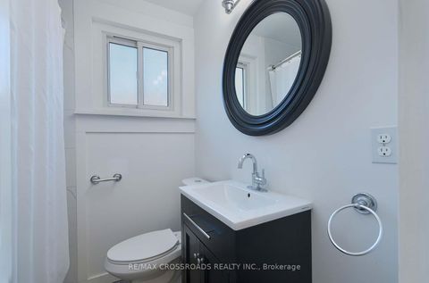 Photo 19 at 37 Avis Crescent, Parkview, Toronto