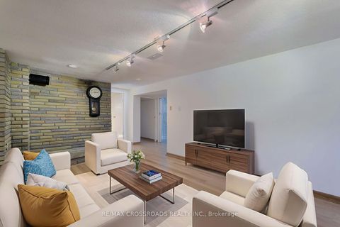 Photo 23 at 37 Avis Crescent, Parkview, Toronto