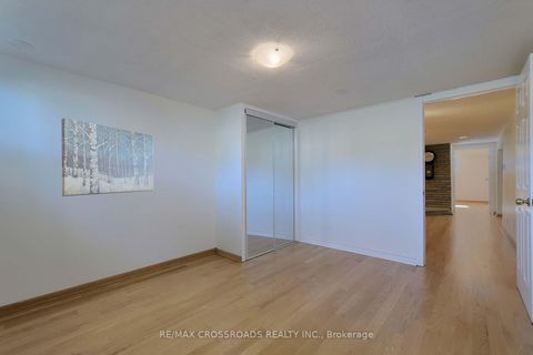 Photo 30 at 37 Avis Crescent, Parkview, Toronto