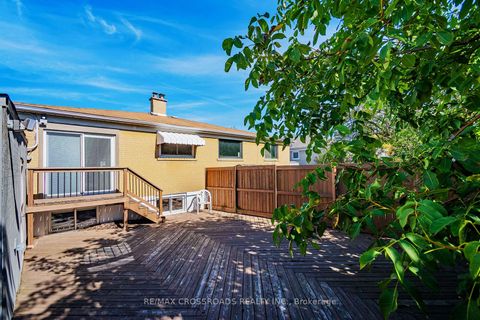 Photo 33 at 37 Avis Crescent, Parkview, Toronto