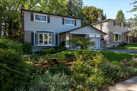 Photo 1 at 140 Orsi Drive, College Manor, Newmarket