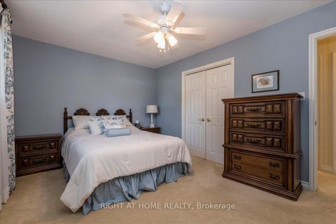 Photo 17 at 140 Orsi Drive, College Manor, Newmarket
