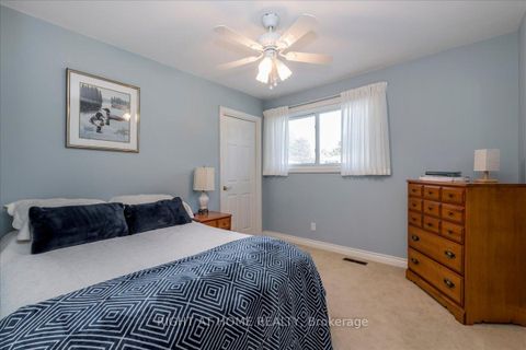 Photo 19 at 140 Orsi Drive, College Manor, Newmarket