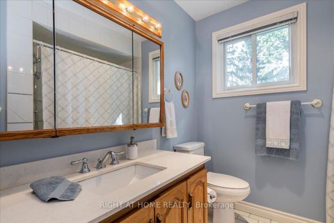 Photo 21 at 140 Orsi Drive, College Manor, Newmarket