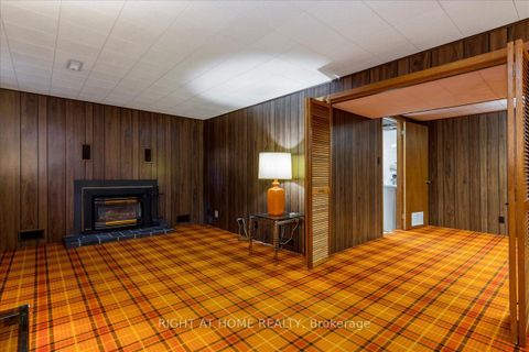 Photo 26 at 140 Orsi Drive, College Manor, Newmarket