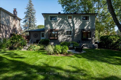 Photo 33 at 140 Orsi Drive, College Manor, Newmarket