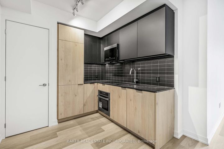 Photo 6 at 928 - 28 Eastern Avenue, Moss Park, Toronto
