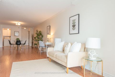 Photo 4 at 206 - 356 McRae Drive, Leaside, Toronto