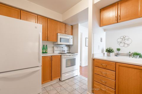 Photo 8 at 206 - 356 McRae Drive, Leaside, Toronto