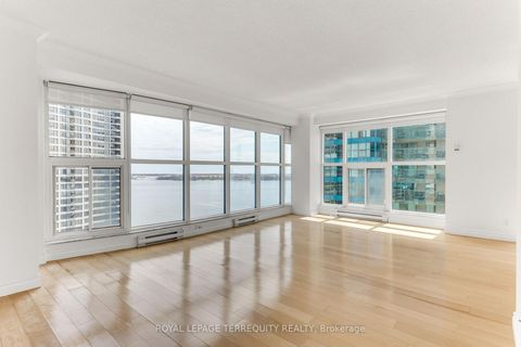 Photo 7 at 2707 - 77 Harbour Square, Waterfront Communities C1, Toronto