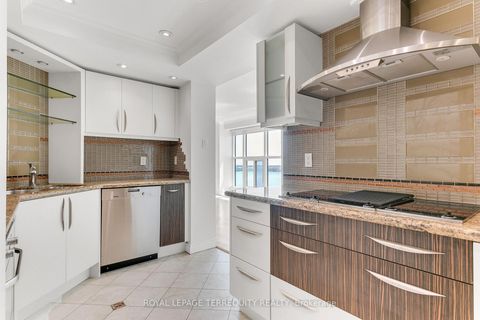 Photo 19 at 2707 - 77 Harbour Square, Waterfront Communities C1, Toronto