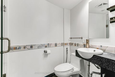 Photo 27 at 2707 - 77 Harbour Square, Waterfront Communities C1, Toronto