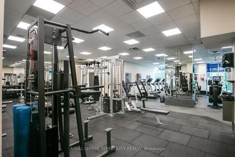 Photo 33 at 2707 - 77 Harbour Square, Waterfront Communities C1, Toronto