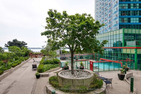 Photo 39 at 2707 - 77 Harbour Square, Waterfront Communities C1, Toronto