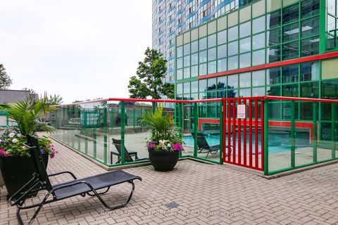 Photo 41 at 2707 - 77 Harbour Square, Waterfront Communities C1, Toronto