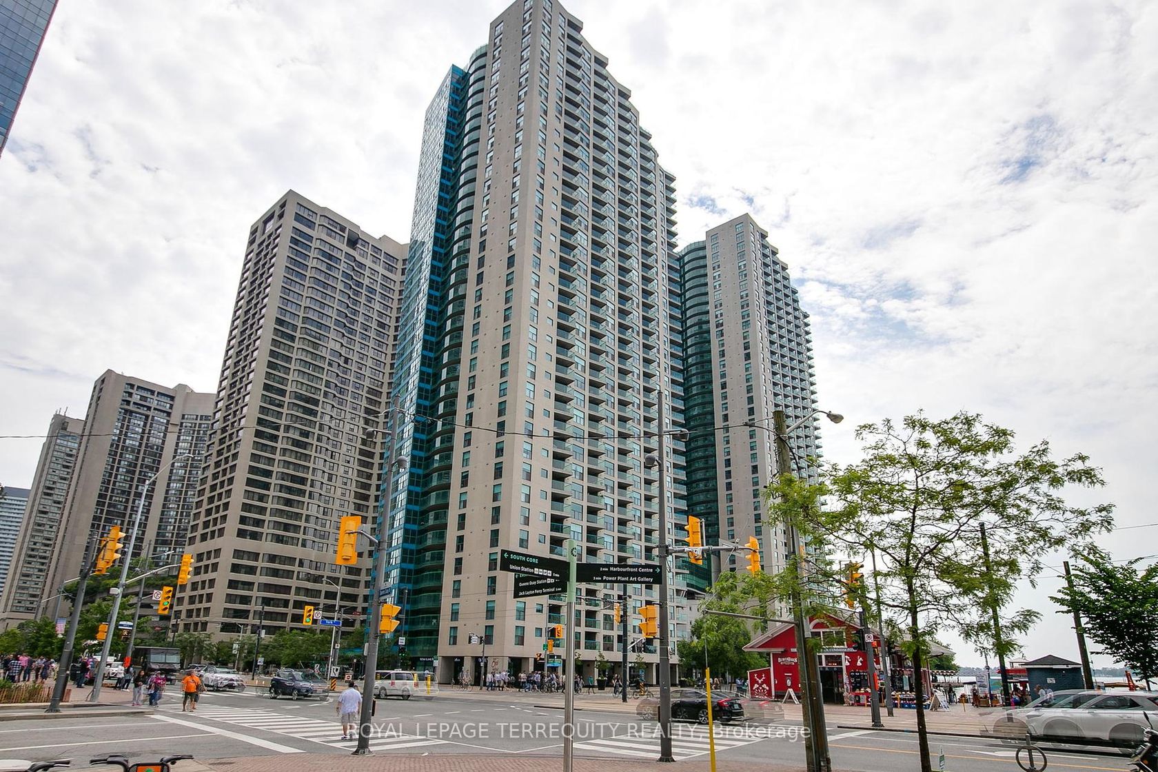 2707 - 77 Harbour Square, Waterfront Communities C1, Toronto 