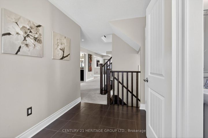 Photo 5 at 63 Jewelwing Court, Bradford, Bradford West Gwillimbury