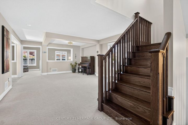 Photo 6 at 63 Jewelwing Court, Bradford, Bradford West Gwillimbury