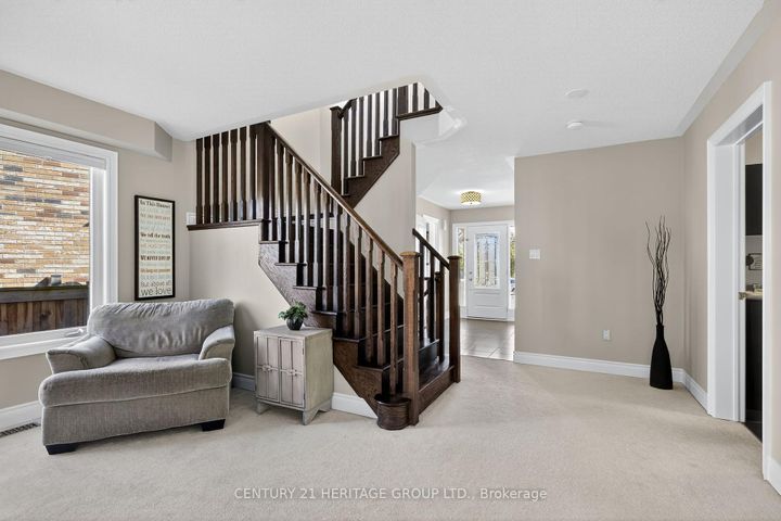 Photo 7 at 63 Jewelwing Court, Bradford, Bradford West Gwillimbury