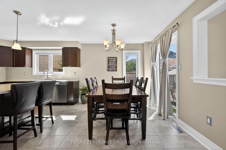 Photo 10 at 63 Jewelwing Court, Bradford, Bradford West Gwillimbury