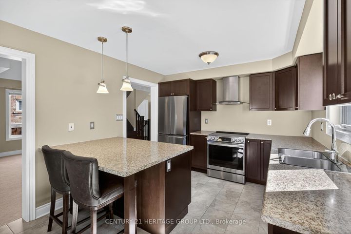 Photo 13 at 63 Jewelwing Court, Bradford, Bradford West Gwillimbury