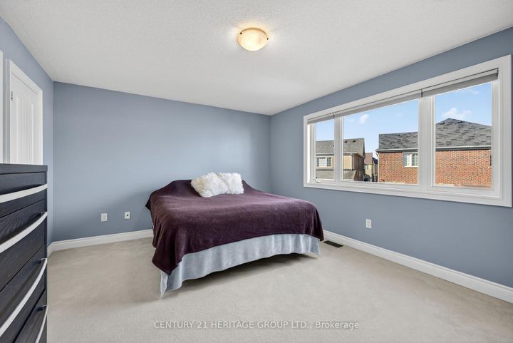 Photo 22 at 63 Jewelwing Court, Bradford, Bradford West Gwillimbury