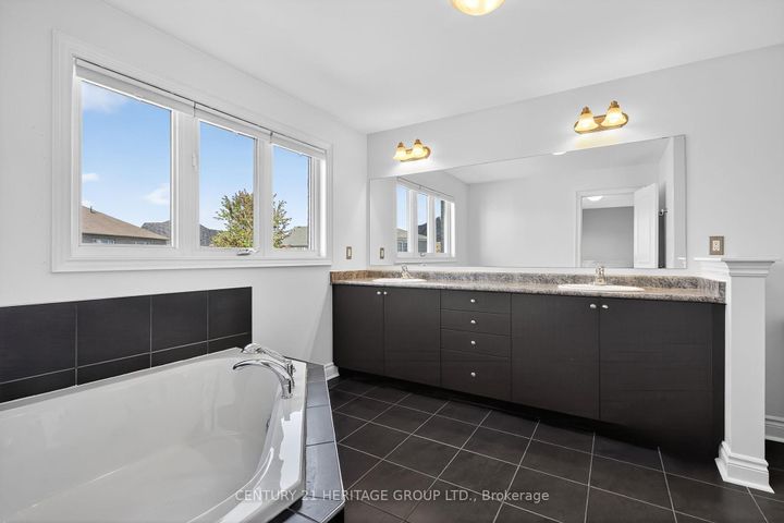 Photo 23 at 63 Jewelwing Court, Bradford, Bradford West Gwillimbury