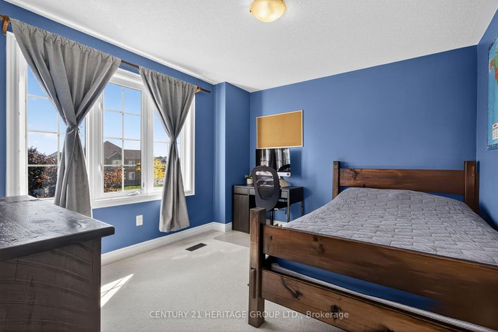 Photo 27 at 63 Jewelwing Court, Bradford, Bradford West Gwillimbury
