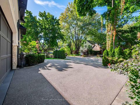 Photo 2 at 36 Anderson Street, CO Central, Oakville