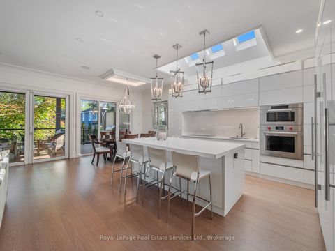 Photo 5 at 36 Anderson Street, CO Central, Oakville