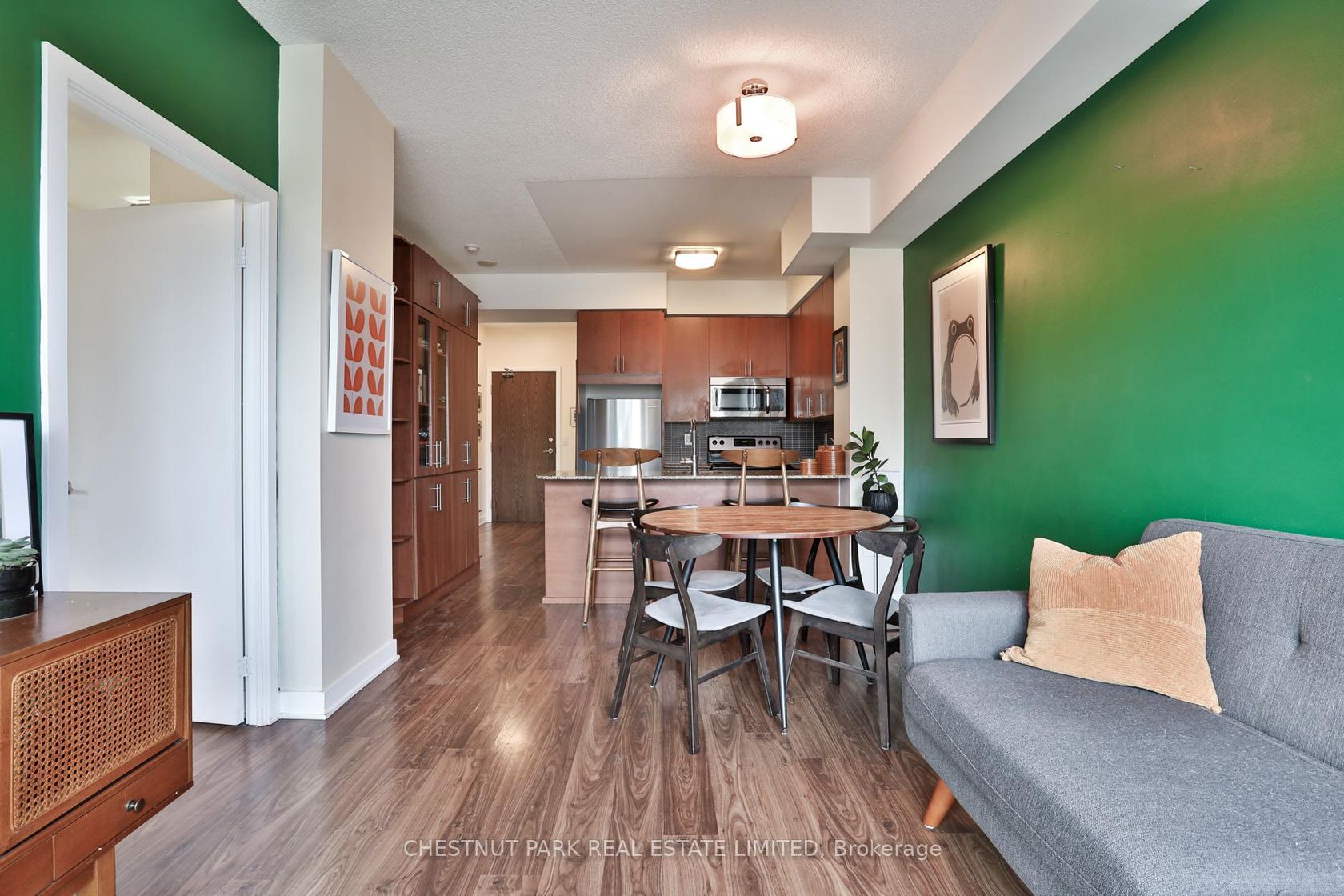 208 - 260 Sackville Street, Regent Park, Toronto 