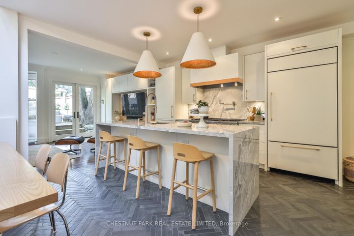 Photo 10 at 56 Spruce Street, South St. James Town, Toronto