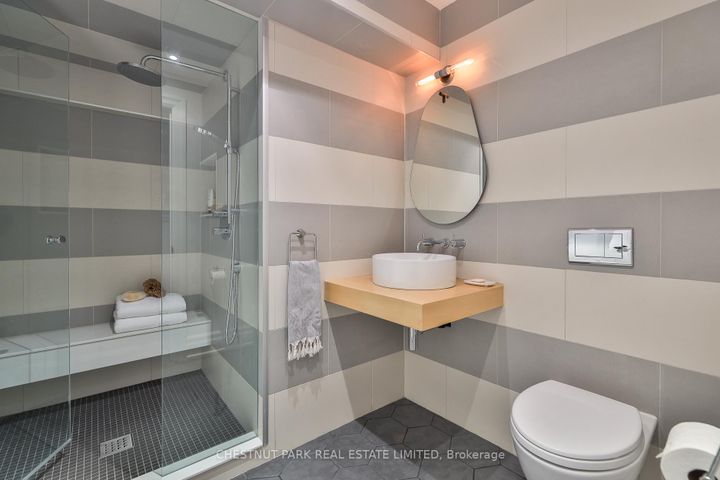 Photo 35 at 56 Spruce Street, South St. James Town, Toronto