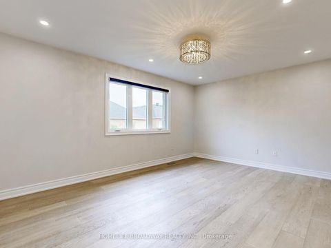 Photo 23 at 27 Morisot Avenue, Patterson, Vaughan