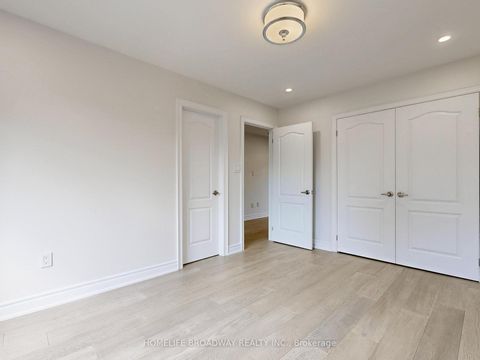 Photo 38 at 27 Morisot Avenue, Patterson, Vaughan
