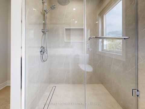 Photo 40 at 27 Morisot Avenue, Patterson, Vaughan