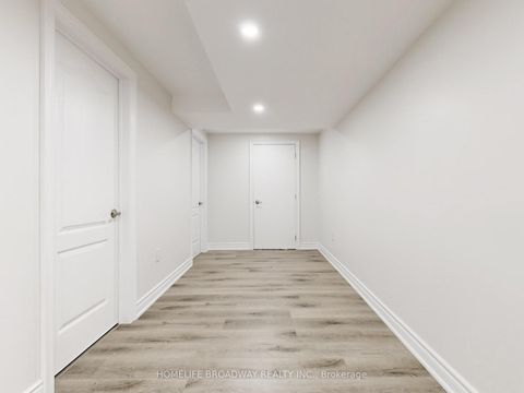 Photo 45 at 27 Morisot Avenue, Patterson, Vaughan
