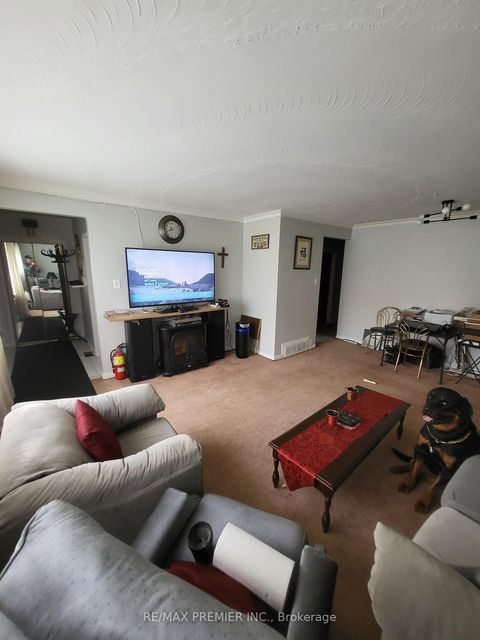 Photo 3 at 53 Rosefair Crescent, Clairville, Toronto