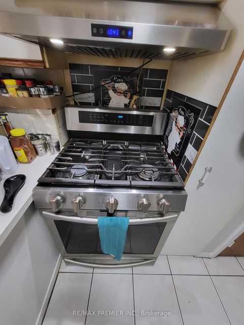 Photo 6 at 53 Rosefair Crescent, Clairville, Toronto