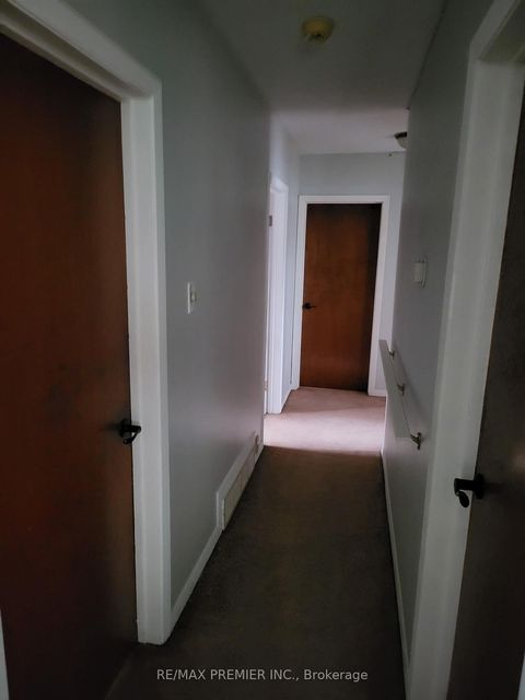 Photo 10 at 53 Rosefair Crescent, Clairville, Toronto