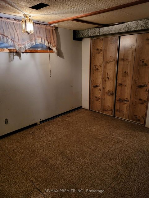 Photo 15 at 53 Rosefair Crescent, Clairville, Toronto