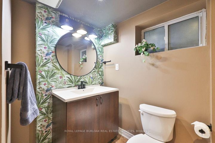 Photo 32 at 2295 Wiseman Court, Clarkson, Mississauga